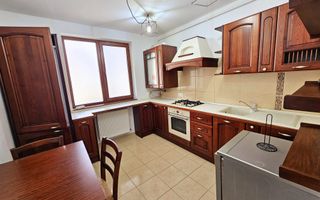 Apartament 4 camere, 3 bai, 137 mp utili, cu garaj, Cetate, zona Piata - Poză 7