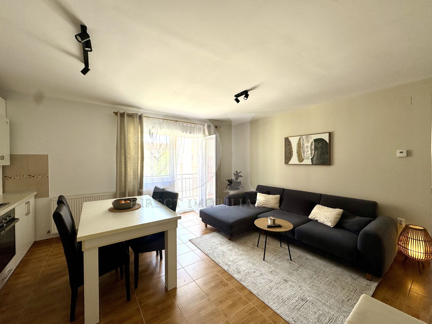 Apartament de inchiriat / Zona Eroilor - Poză 2