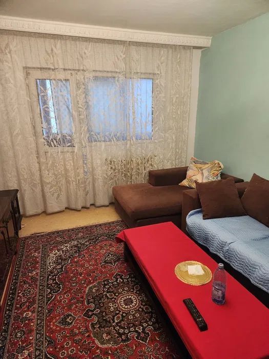 Vanzare 3 camere Titan-2 bai, centrala, bloc 1980, 5 min metrou 1 Decembrie - Poză 2