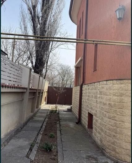 Vilă elegantă de vânzare | Cotroceni – zonă exclusivistă - Poză 4