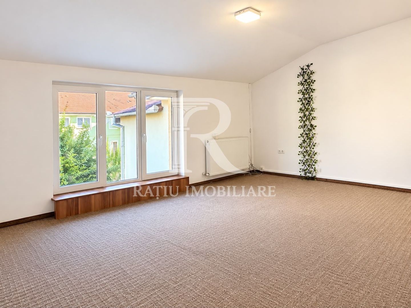BIROU ULTRACENTRAL | 4 CAMERE | PARCARE CU BARIERA | ORADEA - Poză 6