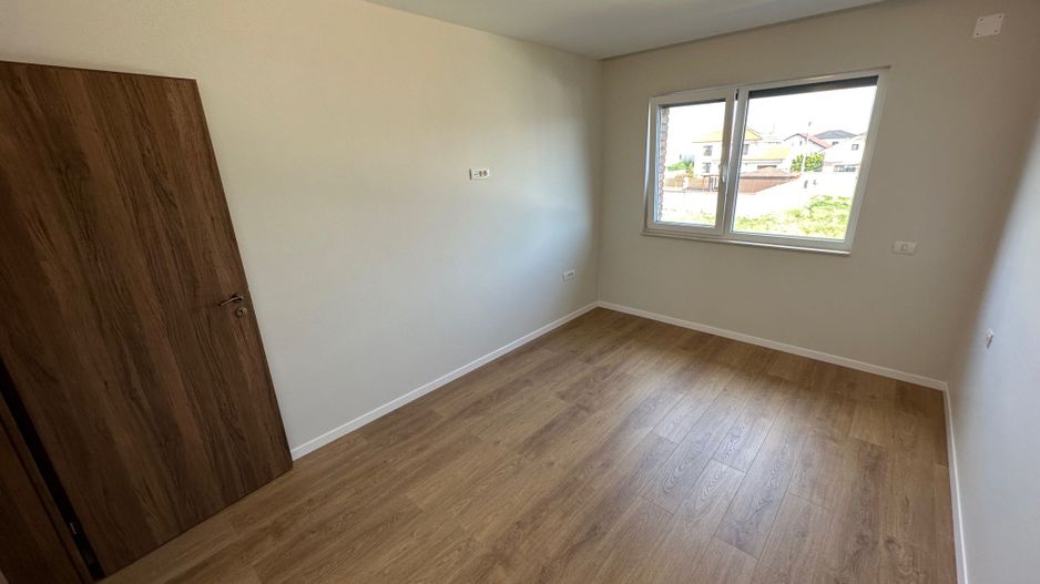 Duplex deosebit cu garaj și subsol - Poză 12