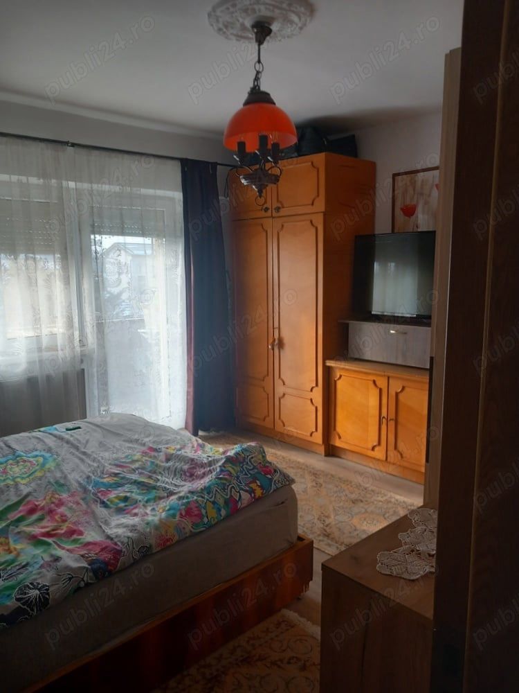 Ag BRASADAS vinde apt. 3 cam etaj 2/4 în Carpați 2. - Poză 5