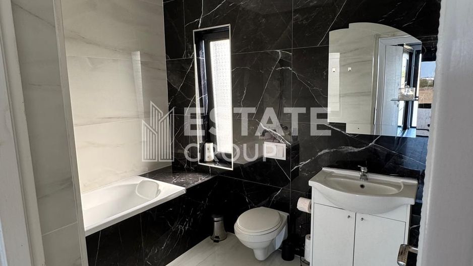 Casa insiruita cu 3 camere mobilata in Giroc - Poză 10