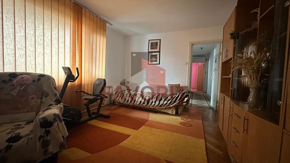3 camere | centrala proprie | mobilat si utilat | zona excelenta | - Poză 2