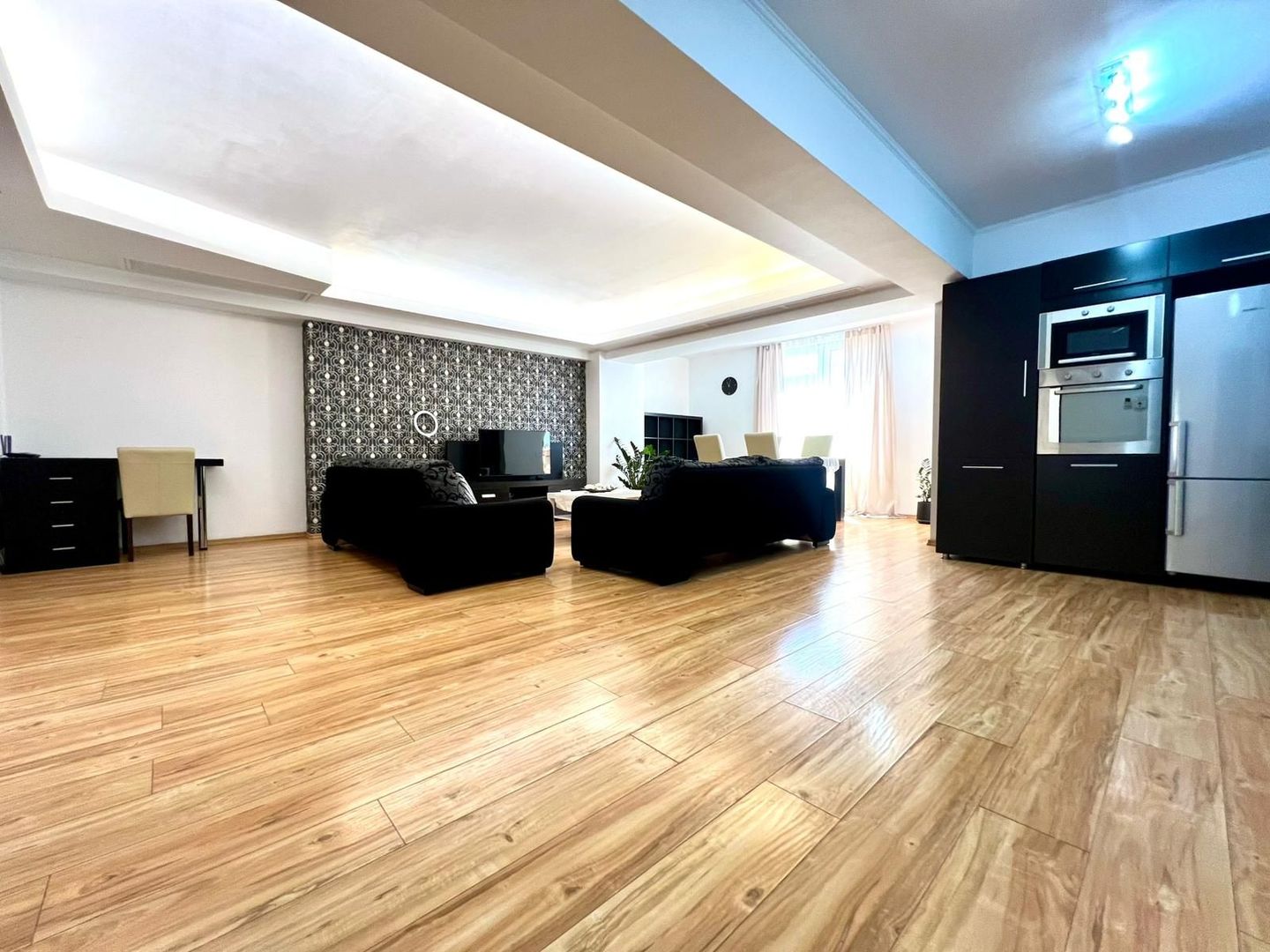 Apartament cu 3 Camere Herastrau / Terasă Generoasă - Poză 1