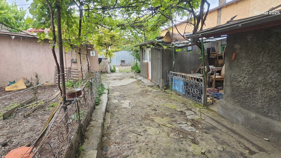 Teren de vanzare 300mp toate utilitatile - Poză 8