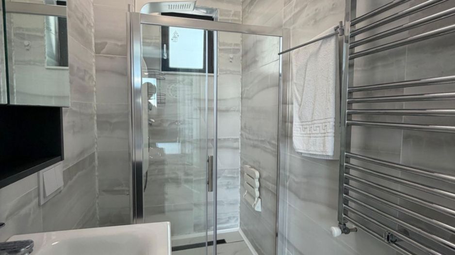 Penthouse Mamaia + 2 terase + curte 3 locuri de parcare - Poză 19