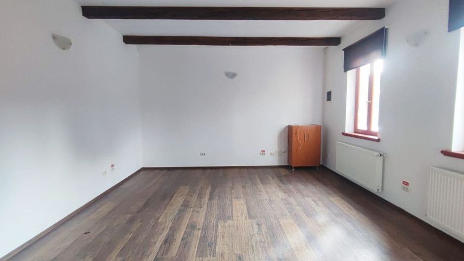 Casa nemobilata, potrivita pentru birouri sau locuit, Subcetate - Poză 9