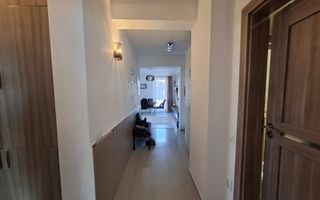 Apartament modern 3 camere 2 bai si 2 locuri de parcare in Selimbar - Poză 11