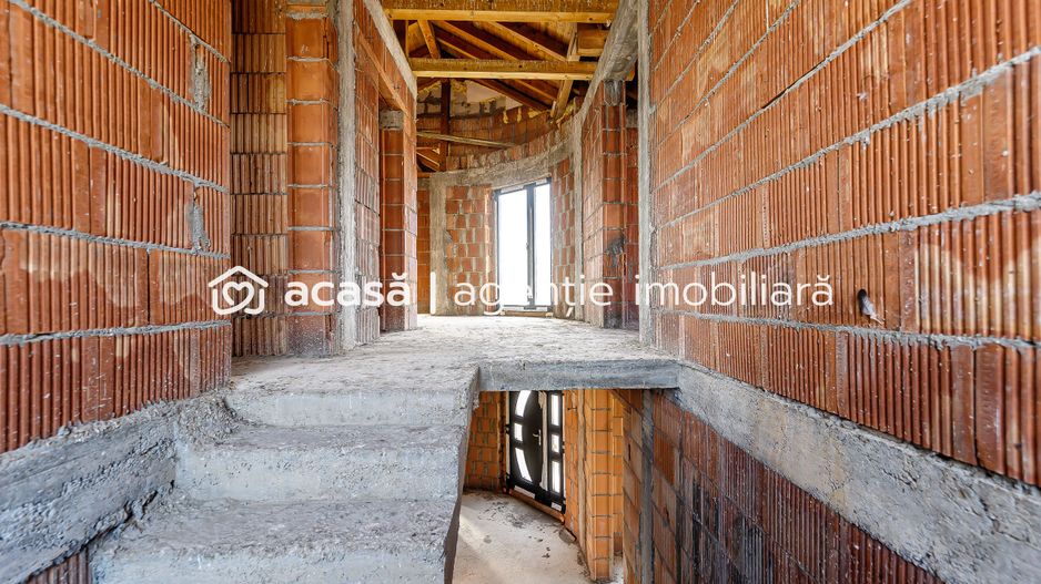 REZERVAT! Casă la roșu cu teren de 752 mp, Mandruloc. Arad - Poză 7