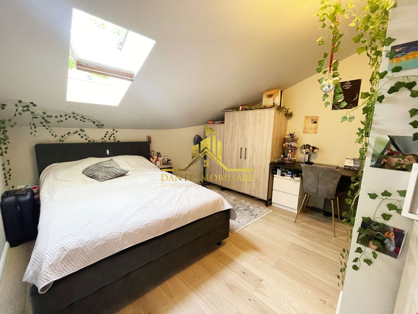 1 camera, decomandat, modern, bloc nou, parcare, Central, Horea - Poză 1