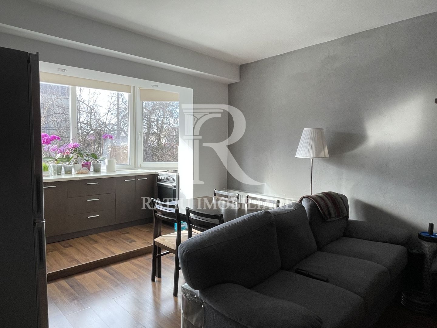 Apartament cu 2 camere | etaj intermediar | parcare exterioara | Rogerius | Oradea - Poză 3