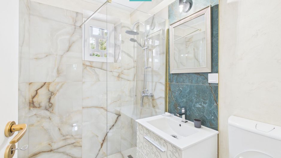 **APARTAMENT PREMIUM • 2 CAMERE • ZONĂ CENTRALĂ • - Poză 6