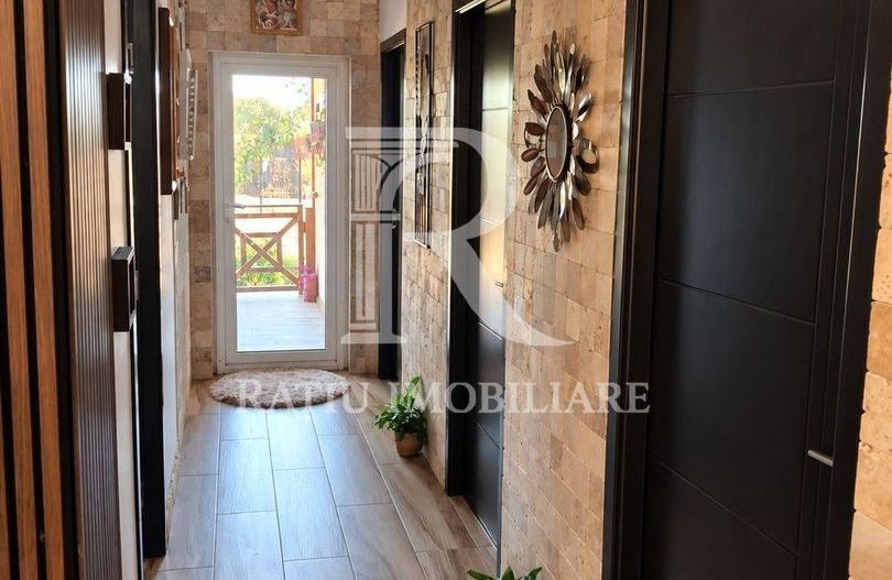 Casă cu 2 dormitoare și 300 mp teren | Sântandrei - Poză 5