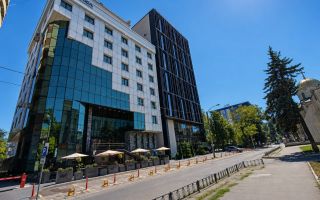 Chirie Birou. Centru, str Serghei Lazo 71 m.p - Poză 1