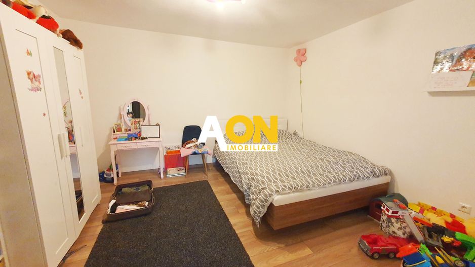 Casa pt 2 familii sau pt. clinica medicala, 8 camere, 486 mp teren - Poză 18