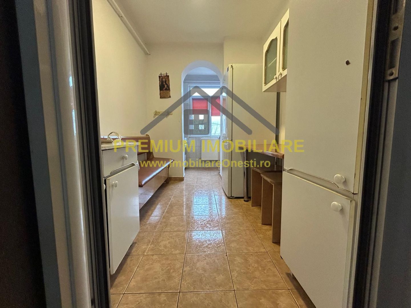 De vanzare apartament 2 camere zona de sus Onesti - Poză 17