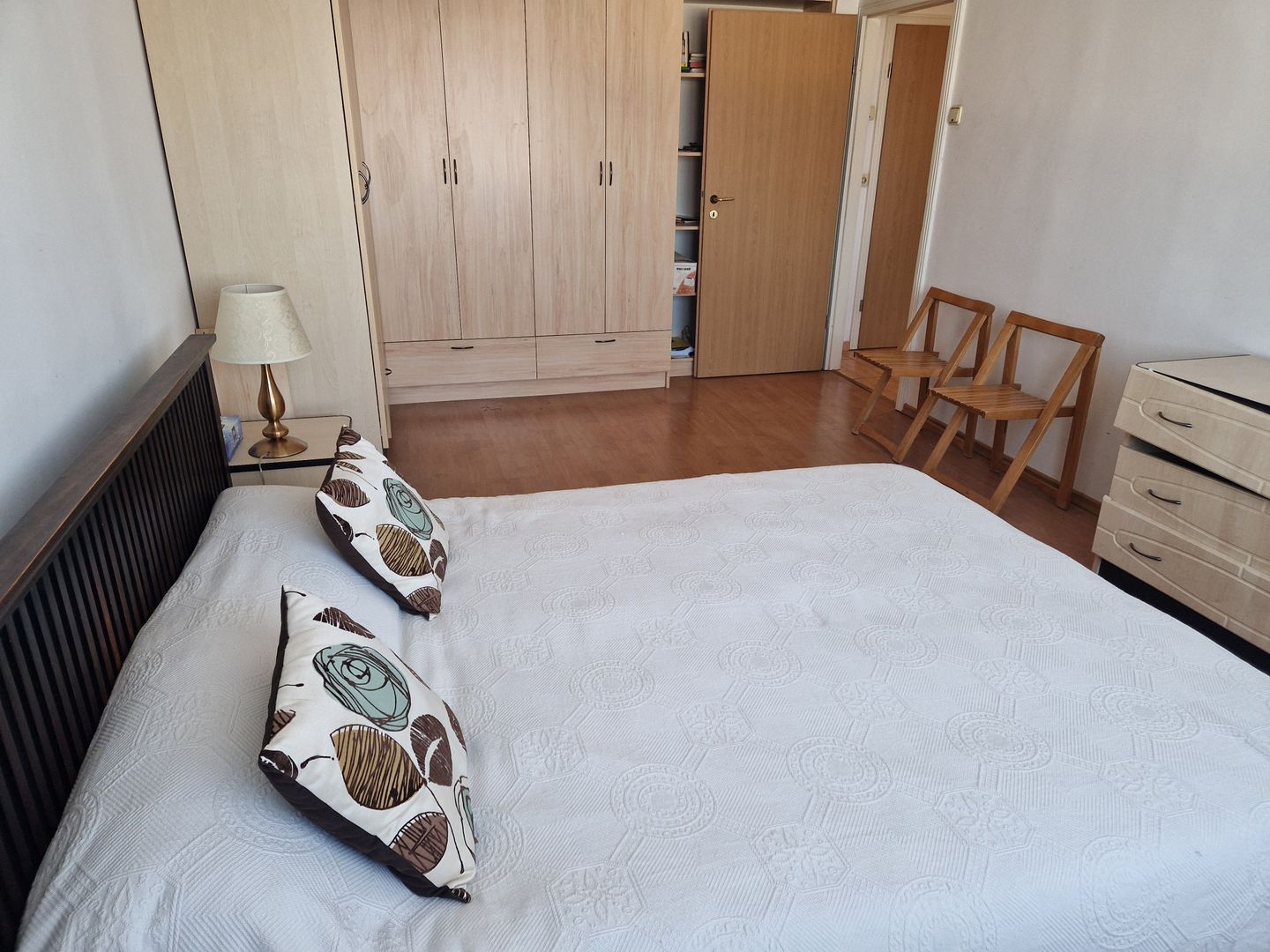 Apartament confort 1 Central - Bd Garii,decomandat,disponibil imediat. - Poză 2