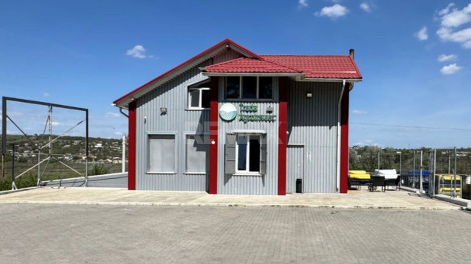 De Vânzare Clădire comercială cu depozit și parcare tiruri. 17 ari. - Poză 1