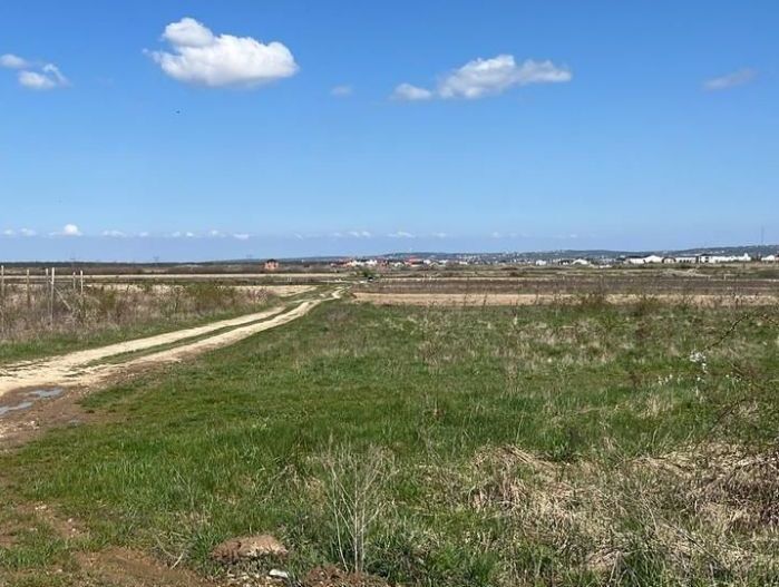 Teren intravilan 1100 mo de vanzare in Sanmartin - Poză 1