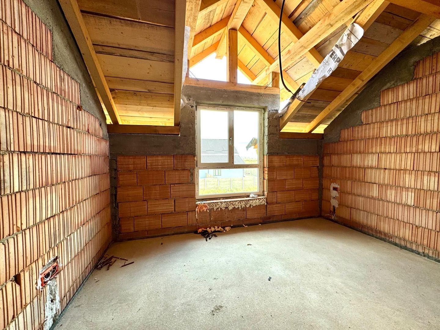 Super pret - Duplex cu 4 camere - teren generos  |Sǎcǎlaz| - Poză 8