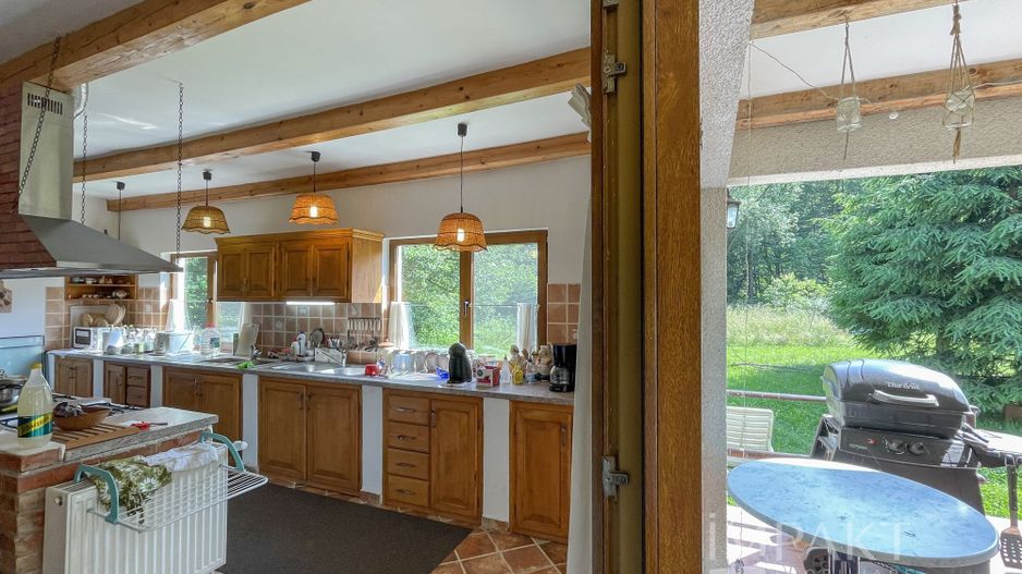 Vila superba 300mp + teren 1400mp & front la rau in Somesul Rece. - Poză 28