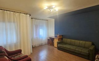 3 decomandate, etaj 3/4, centrala, 1 Mai - 400 Euro - Poză 1