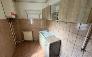 Garsoniera, etaj 1 - Cugir - Poză 3