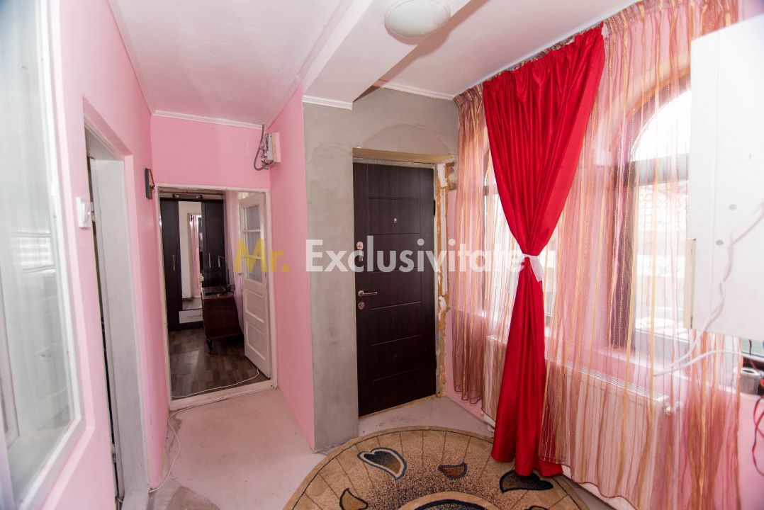 Casa cu 3 camere renovata - Poză 11