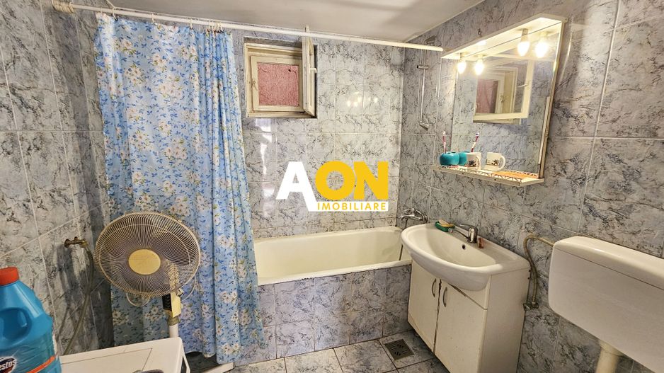 Casa cu 2 corpuri de cladire, 744 mp teren, toate utilitatile, Micesti - Poză 12