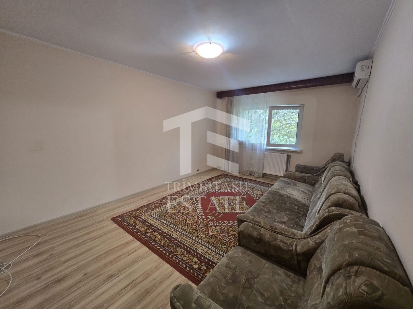 FALEZA NORD- Apartament 3 camere de vanzare. - Poză 1