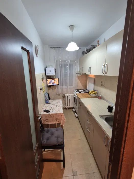 Garsoniera 42mp - Metrou 1 Decembrie - Etaj Intermediar - Poză 4