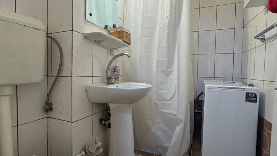 2 camere || DECOMANDAT || DOROBANTI - Poză 6