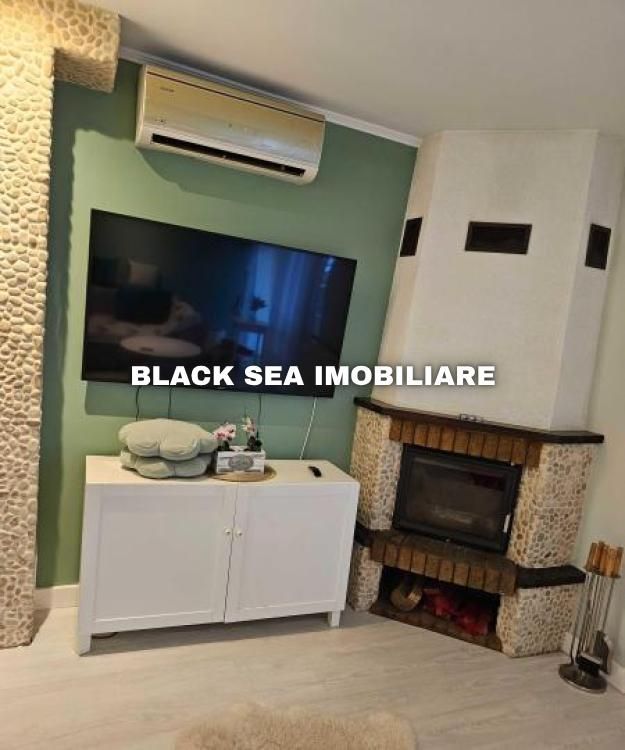 Vila P+1 de 3 camere, de inchiriat in Mamaia Nord - Termen Lung - Poză 2