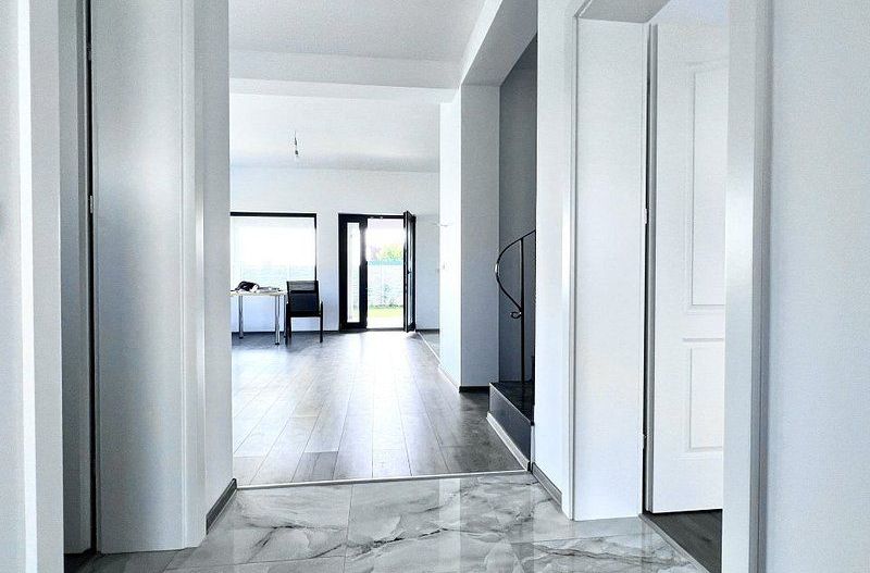 Duplex 5 camere, zona liniștită - Socar -  Dumbrăvița - Poză 8