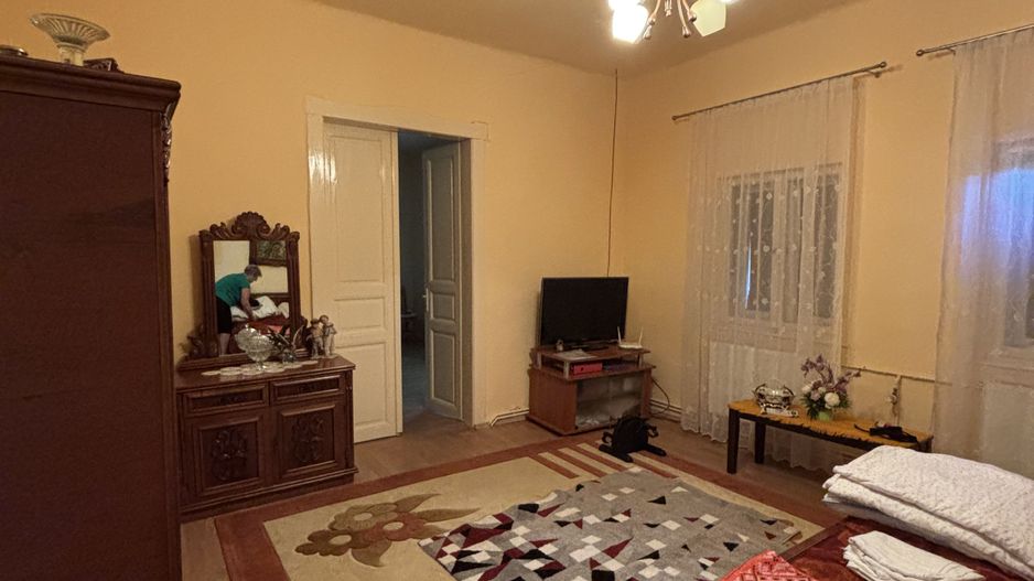 Casa cu teren și grădina zona Bogdanestilor - Poză 6