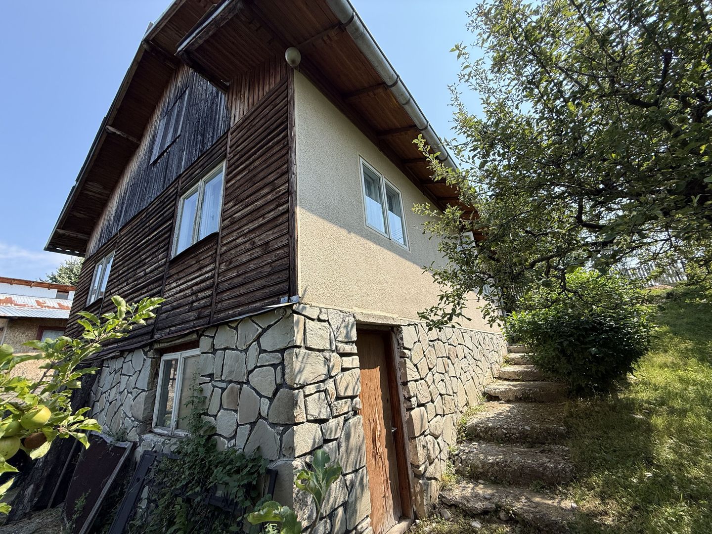 Casă parter+mansarda 80 mp+ teren intravilan 476 mp Sotrile Prahova ! - Poză 3