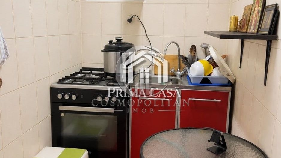 Camera de camin cu baie proprie ~ zona Brosteni/Contactoare ~ etaj 2 ~ - Poză 2