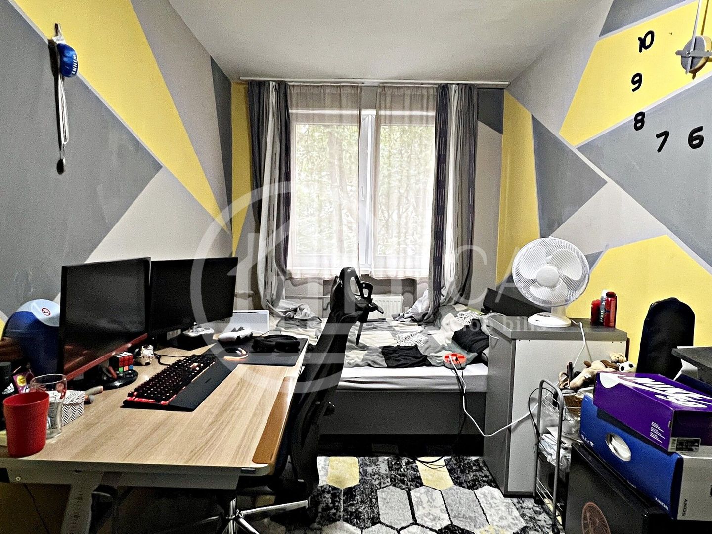 Apartament cu 3 camere de vanzare in zona Rogerius, Oradea - Poză 4