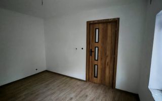 Corp de casa P+M 4 camere , ASTRA - Carpatilor -LIDL- ,curte comuna. - Poză 21