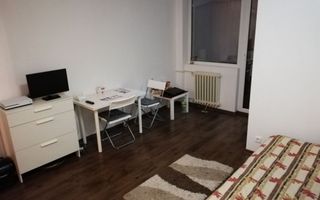 Garsoniera Avrig mettrou Piata Iancului, constructie 1980 - Poză 1