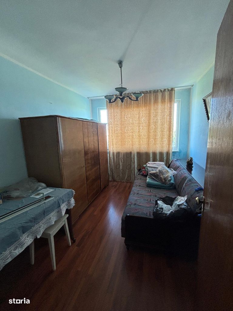 Apartament 3 camere. Centrala proprie. Bld. Brancoveanu. Zona Covasna. - Poză 4
