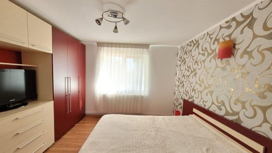 De vanzare Apartament 3 camere in Vila, Aparatorii Patriei, sector 4 - Poză 3