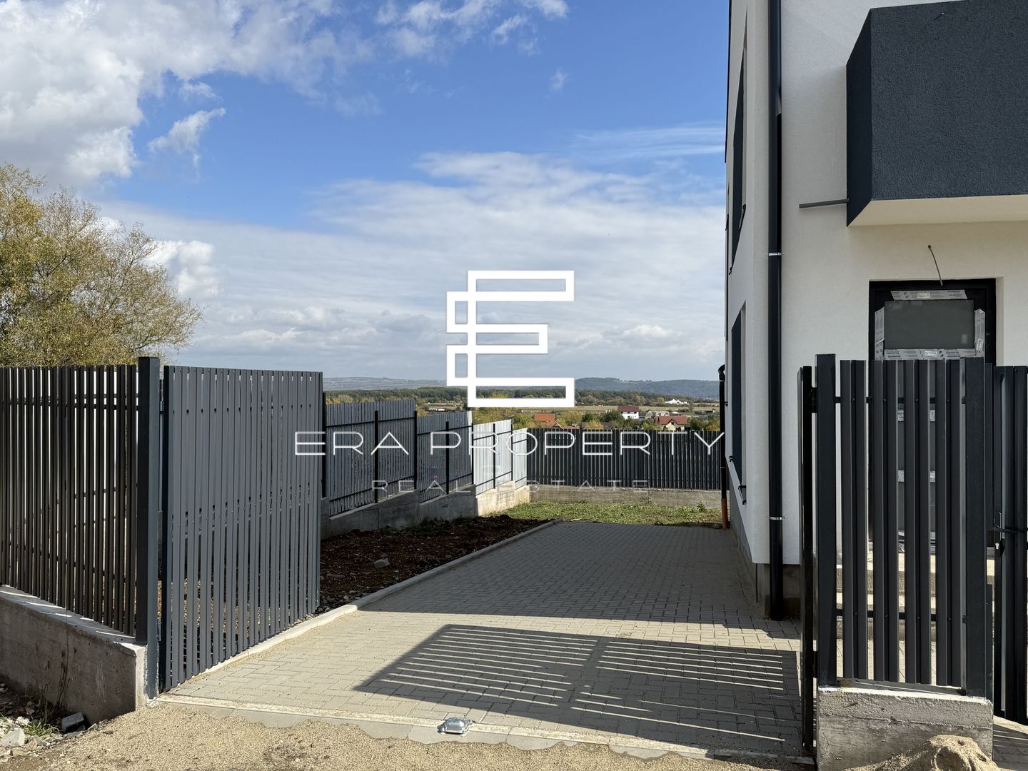 Casă nouă, cu pivniță, pod și 3 dormitoare – situată pe colț - Cisnadie - Poză 13