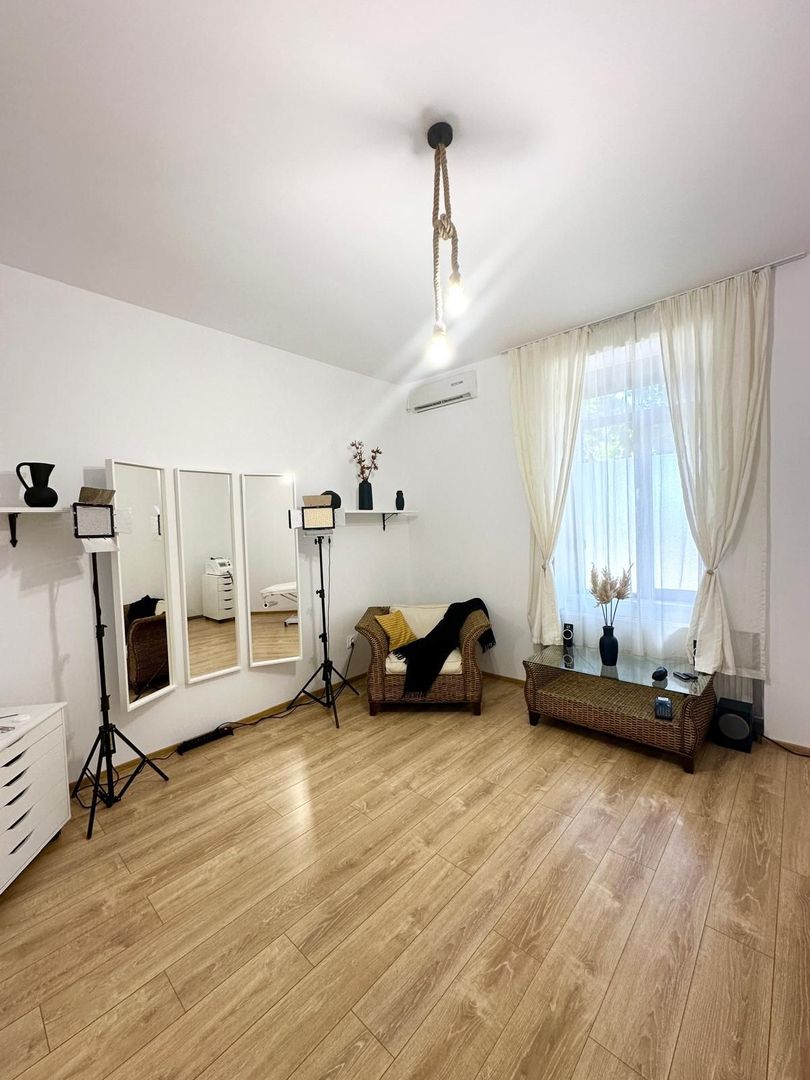 Imobil cu destinatii multiple- 6 apartamente - Poză 29