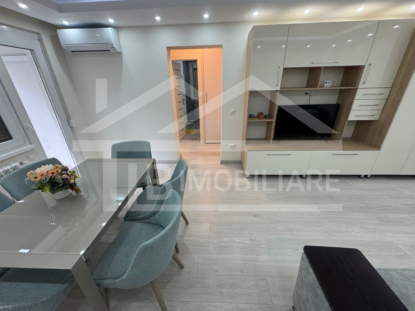 Apartament cu 3 camere, 80mp, Zona UMFST - Poză 3