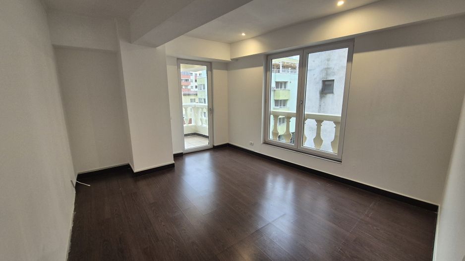 Apartament cu 3 camere 150,80 mp - Herastrau - Poză 3