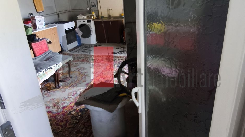 Casa curte cu teren 1600 mp Manolache - Poză 19