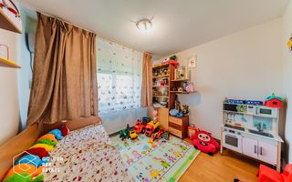 Apartament 3 camere, decomandat, Confectii, comision 0% - Poză 10